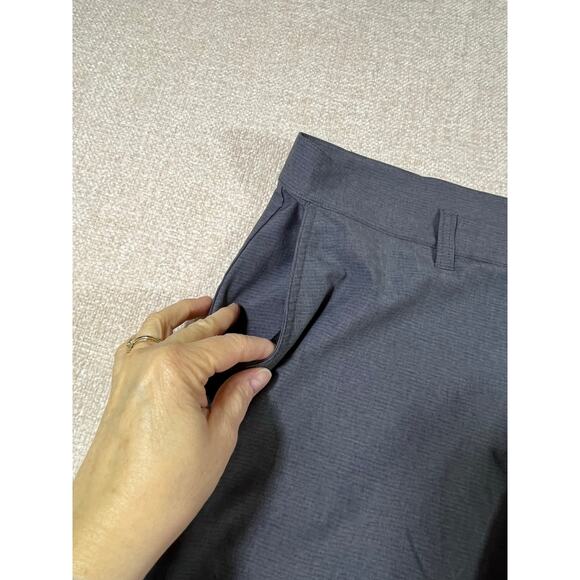 TravisMathew Men’s 40 Gray Wanderlust 9” Performance Golf Casual Shorts Dray - Picture 7 of 7